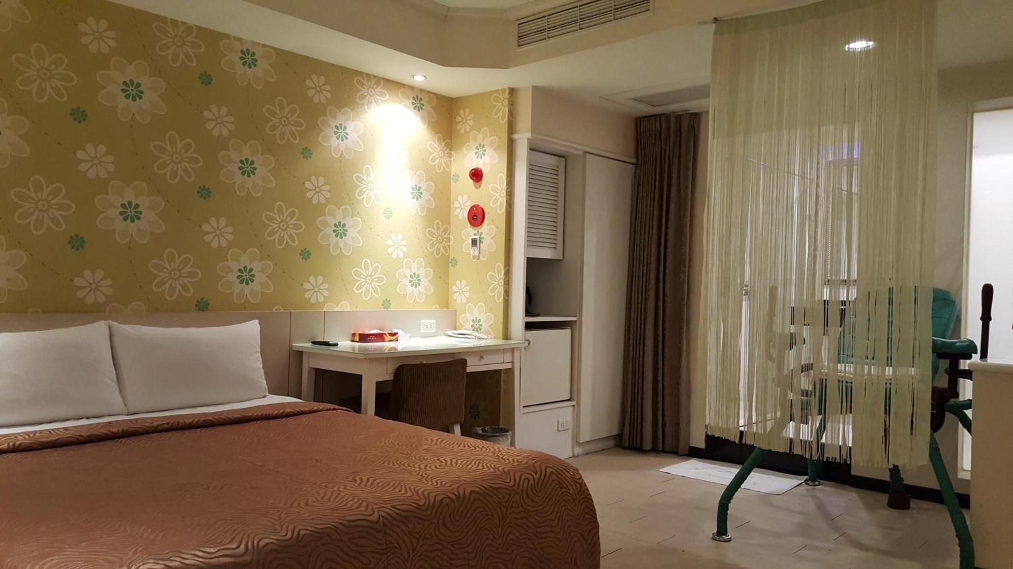 Windmill Fashion Hotel Kaohsiung Rom bilde